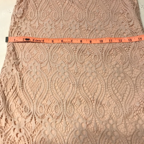 Ladies Forever 21 Pink Lace Dress - Picture 7 of 12